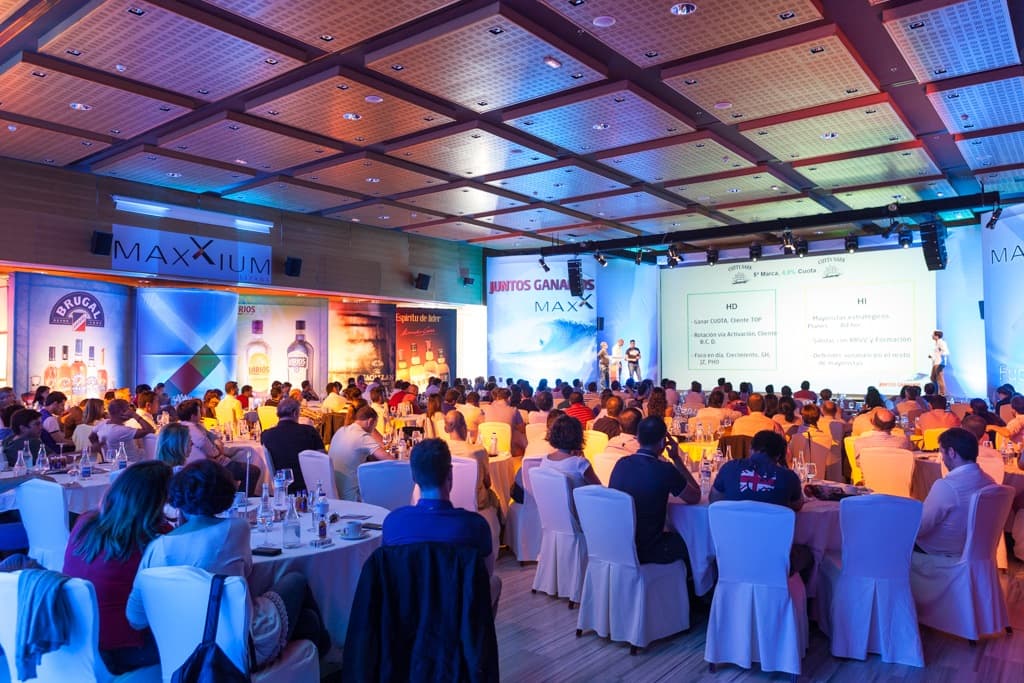 Corporate conference event planner in Varanasi